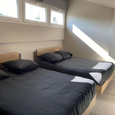 Studio Duplex Meuble Avec Place De Parking Surgères 外观 照片